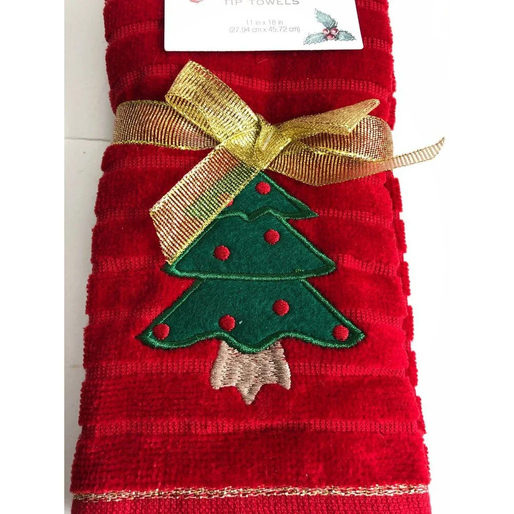 Christmas Tree Fingertip Towels Red Green Embroidered Guest Holiday Set of 2